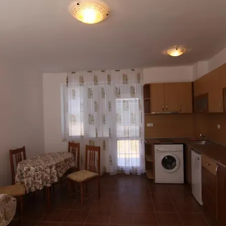 Апартамент In Lotos Complex *