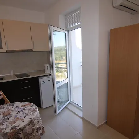 In Lotos Complex Apartment